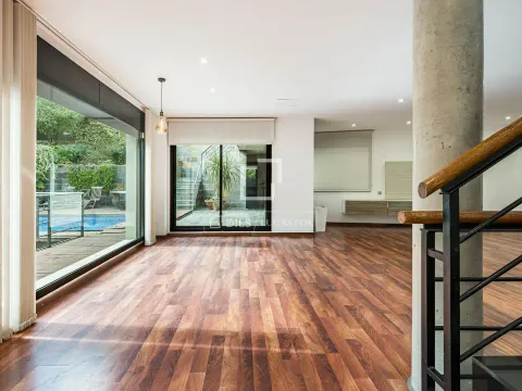 Casa de 255 m² a Sant Cugat del Vallès (2/37)