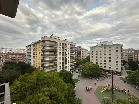 Pis de 130 m² a Pamplona