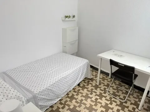Habitació de lloguer, Elda