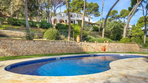 Будинок 606 м² у Palafrugell