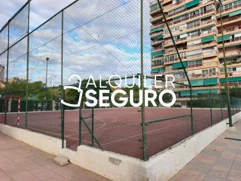 Wohnung 80 m² in Alicante (3/24)