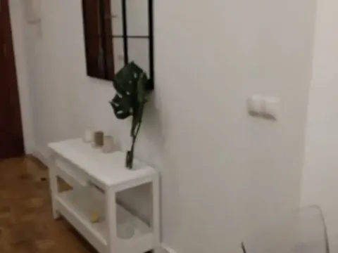 Wohnung 77 m² in Madrid