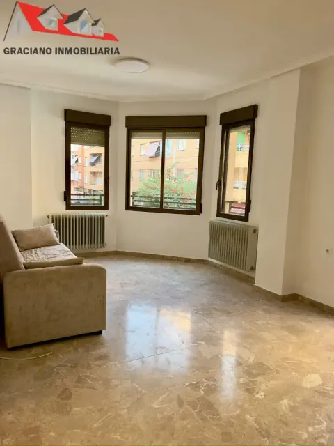 Piso de 100 m² en Albacete