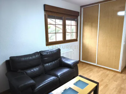 Appartamento 28 m² a Velilla de San Antonio