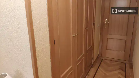 Room for rent, Madrid