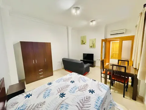 Flat 35 m² in Granada