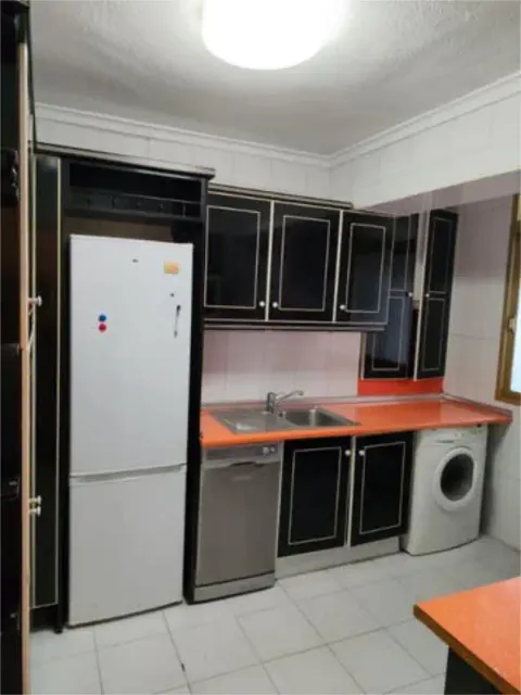 Piso de 90 m² en Granada (2/9)