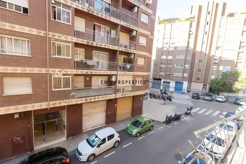 Pis de 75 m² a València