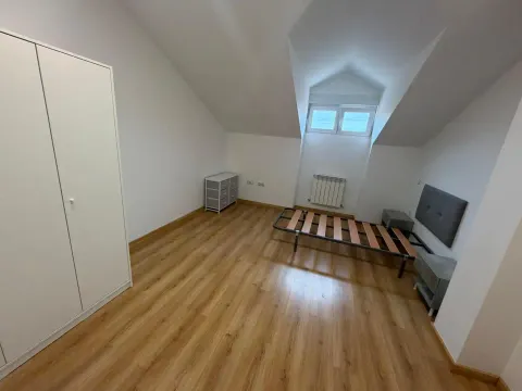 Piso de 100 m² en Meruelo