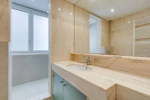 Flat 94 m² in Barcelona