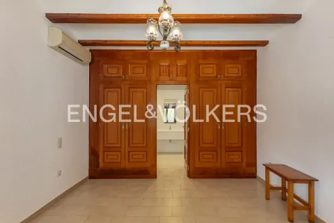Дом 350 м² в Pedreguer