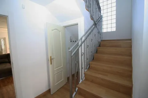 Casa de 220 m² a Villa de Otura