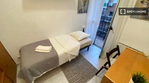 Zimmer zur Miete, Madrid