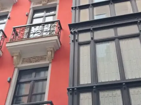 Flat 76 m² in Gijón / Xixón