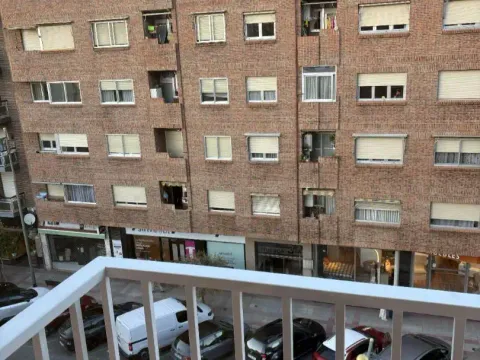 Pis de 93 m² a Logronyo