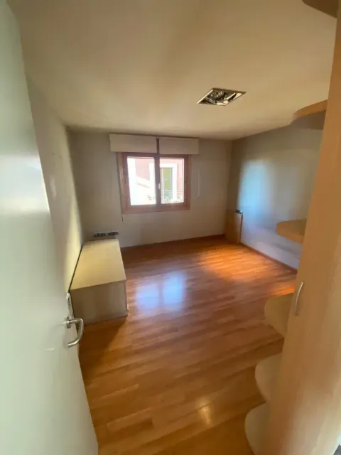 Pis de 93 m² a Berga (4/7)