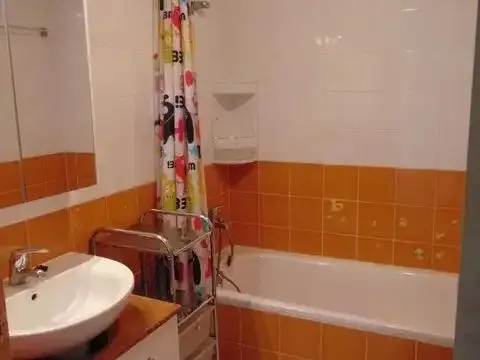 Habitació de lloguer, Valle de Egüés / Eguesibar