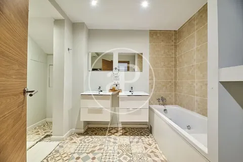 Pis de 180 m² a València
