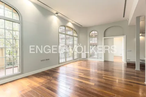 Wohnung 176 m² in Barcelona