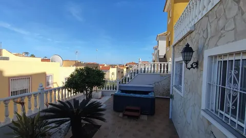Casa de 123 m² a Oriola