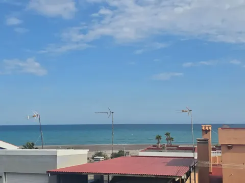 Piso de 80 m² en Chilches