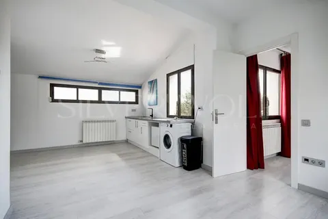 Будинок 434 м² у Castelldefels