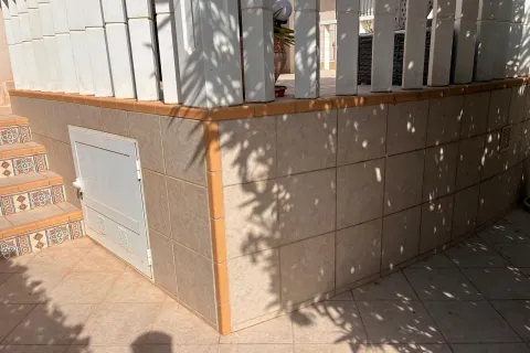 Casa de 80 m² en Orihuela