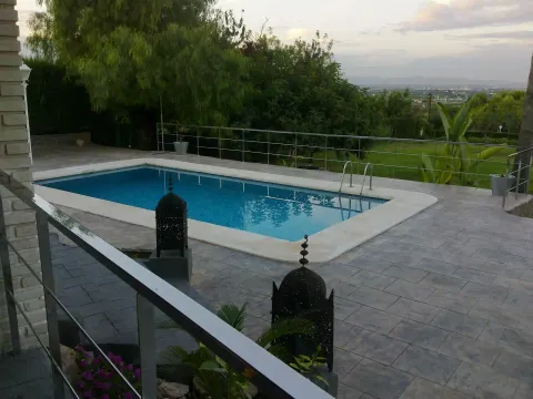 Casa de 280 m² a Torrent