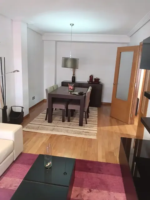 Pis de 70 m² a Oviedo