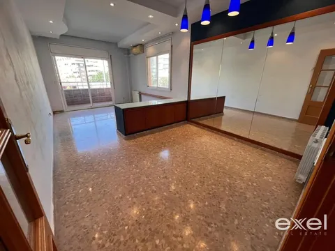 Pis de 110 m² a Cornellà de Llobregat