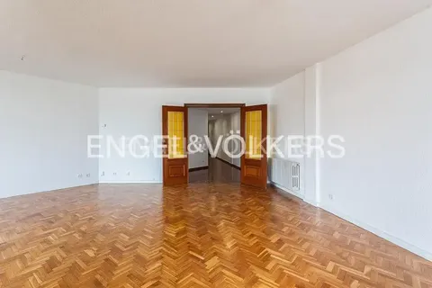 Pis de 200 m² a València