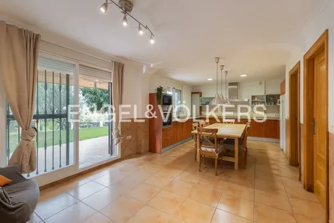 Casa de 350 m² a Petrés