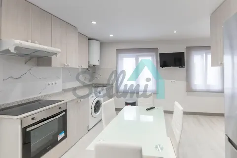 Habitación 82 m², Oviedo