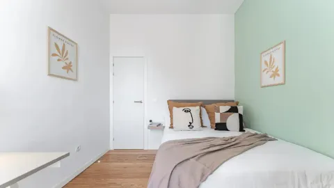 Quarto para alugar, Madrid (4/10)
