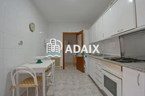Appartamento 80 m² a Cáceres
