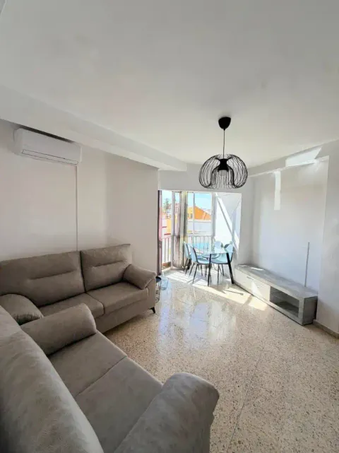 Pis de 90 m² a Dos Hermanas