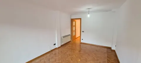 Pis de 91 m² a Sant Feliu de Llobregat