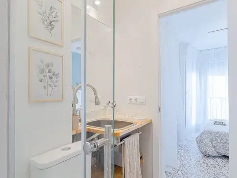 Habitació de lloguer, Torrevella