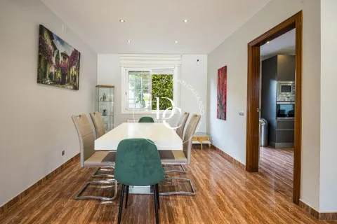 Haus 220 m² in Cubelles