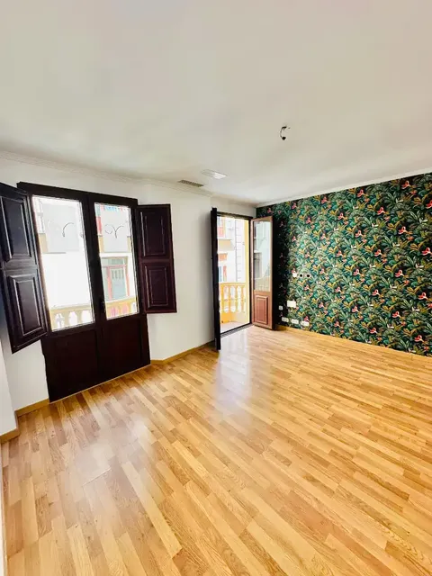 Piso de 85 m² en Granada