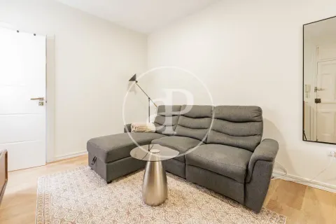 Flat 68 m² in Madrid (2/23)