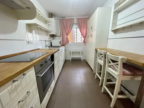 Flat 69 m² in La Zubia (3/28)