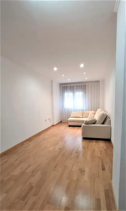 Apartamento 100 m² em Cáceres