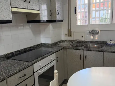Pis de 100 m² a Viana do Bolo