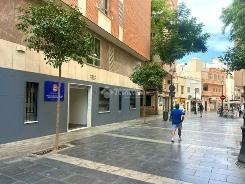 Piso de 70 m² en Almería