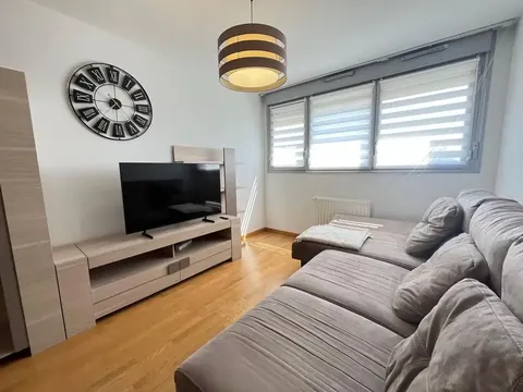 Appartamento 102 m² a Pamplona