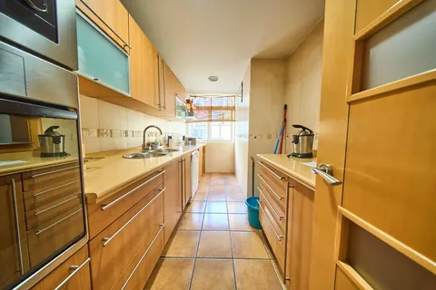 Piso de 85 m² en Granada