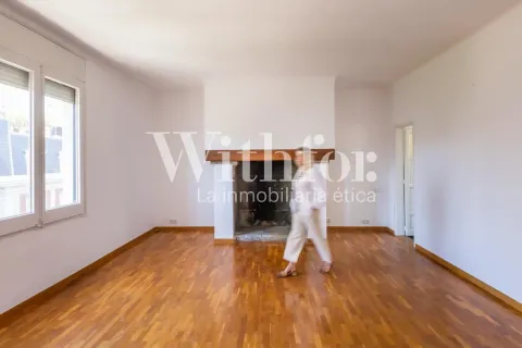 Квартира 220 м² в Барселоне