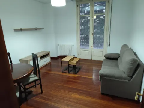 Pis de 82 m² a Ourense
