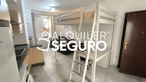 Piso de 40 m² en Sevilla
